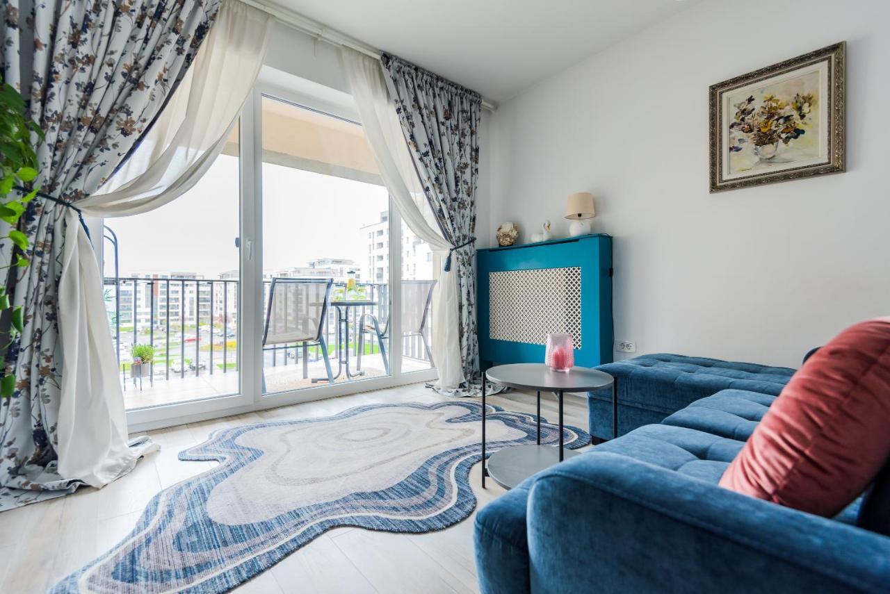 Ferienwohnung Lovely Chic Studio, On A Beautiful Promenade Brașov Exterior foto