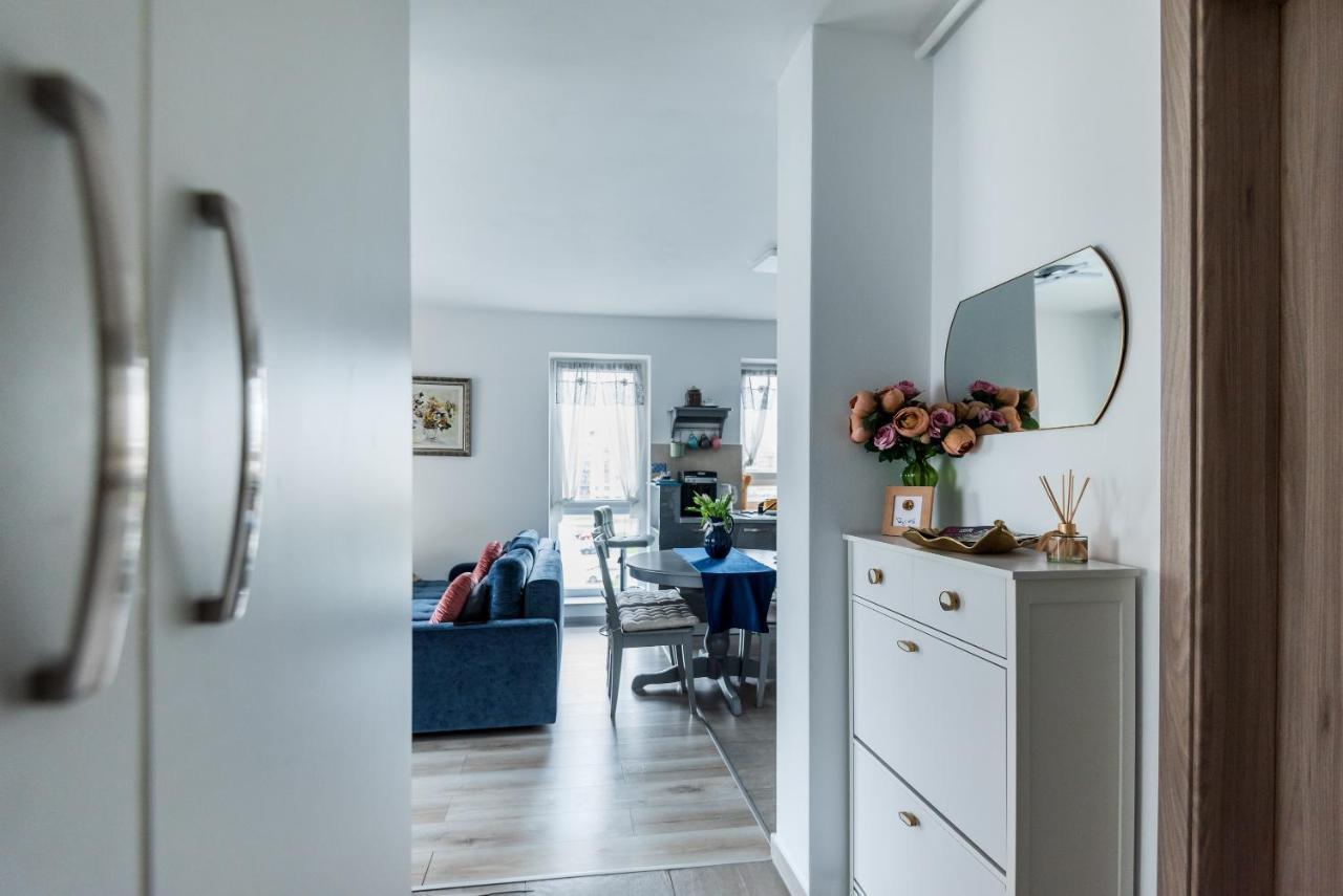 Ferienwohnung Lovely Chic Studio, On A Beautiful Promenade Brașov Exterior foto